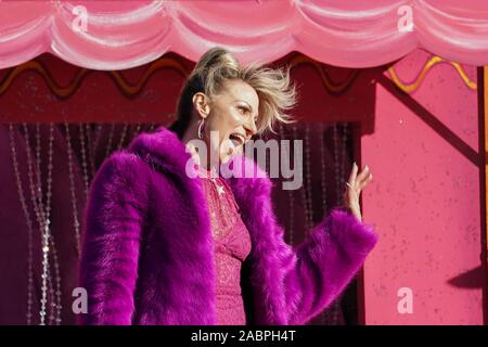 Novembre 28, 2019, New York, NY, USA : Debbie Gibson à Macy's Thanksgiving Day Parade le 28 novembre 2019 à New York. (Crédit Image : © Bryan Smith/Zuma sur le fil) Banque D'Images