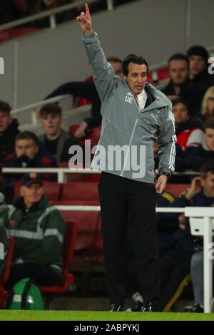 Londres, Royaume-Uni. 28 Nov, 2019. L'entraîneur-chef de l'arsenal Unai Emery au cours de l'UEFA Europa League match entre Arsenal et l'Eintracht Francfort, à l'Emirates Stadium, London England. Le 28 novembre 2019 : Crédit photographique/Agence européenne du sport Alamy Live News Banque D'Images