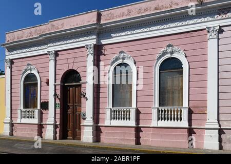 Maisons coloniales, Merida Yucatan Mexique Banque D'Images