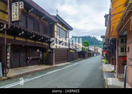 Takayama, Japon - 3 octobre, 2019 : Avis de maisons japonaises traditionnelles dans l'ancien canton de Takayama, Japon Banque D'Images