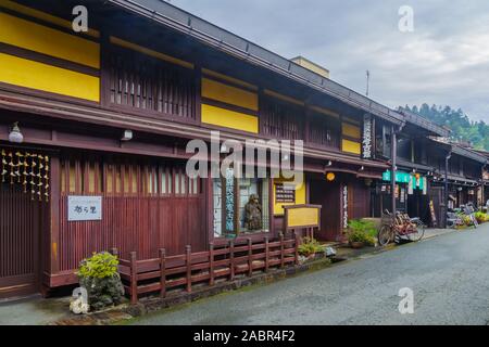 Takayama, Japon - 3 octobre, 2019 : Avis de maisons japonaises traditionnelles dans l'ancien canton de Takayama, Japon Banque D'Images