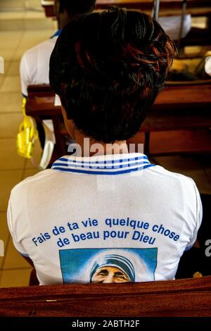 Célébration à St Jean Paul II l'église catholique, Kpalime, Togo Banque D'Images