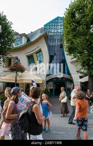 Crooked House (la maison tordue (Krzywy Domek) à Sopot, Pologne Banque D'Images