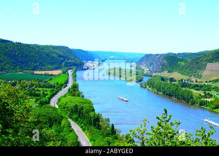 Mittelrheintal près d'Andernach Banque D'Images