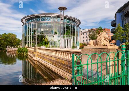 Sunderland Museum & Jardins d'hiver de Mowbray Park Banque D'Images