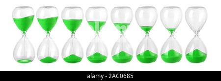 Hourglass isolé sur fond blanc Banque D'Images