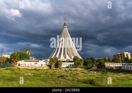 Die Wallfahrtskirche de Santuario della Madonna delle Lacrime, Syracuse, Sicile, Italie, Europa | église de pèlerinage Santuario della Madonna delle La Banque D'Images