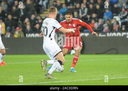 Swansea, Pays de Galles, Royaume-Uni. 29 Nov, 2019. Aleksandar Mitrovic de Fulham marque son côtés 2e but durant le match de championnat entre Sky Bet Swansea City et Fulham au Liberty Stadium de Swansea, le vendredi 29 novembre 2019. (Crédit : Jeff Thomas | MI News) usage éditorial uniquement. Crédit : MI News & Sport /Alamy Live News Banque D'Images