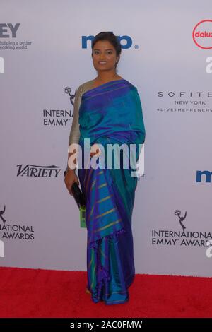 NEW YORK, NY - 25 novembre : Sadhana Subramaniam assiste à la 2019 International Emmy Awards à New York Hilton le 25 novembre 2019 à New York. Banque D'Images