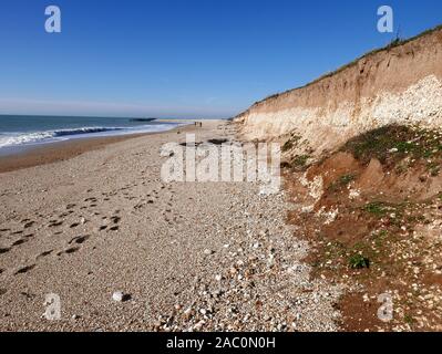 L'érosion des falaises le long de la côte à Selsey, West Sussex Banque D'Images