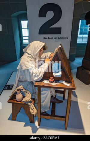 Suisse, Fribourg, Musée Musée Gutenberg, de l'intérieur la pièce, scribe Banque D'Images