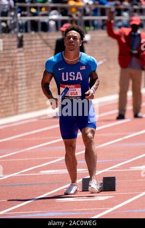 Chris Belcher (USA) en concurrence USA vs le monde Hommes 4x100m au relais 2019 Penn . Banque D'Images