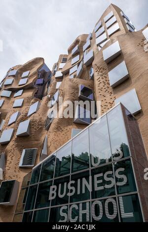 UTS école de commerce conçue par grade Gehry à Sydney, Nouvelle-Galles du Sud, Australie Banque D'Images