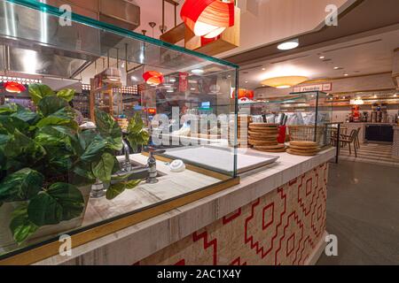 Mercado peu Espagne food hall à Hudson Yards, New York. Banque D'Images