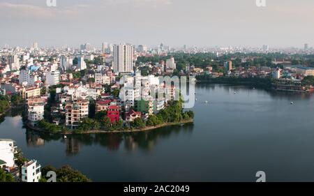 L'horizon de Hanoï dans la ville capitale du Vietnam en Asie à la fin de la soirée Banque D'Images