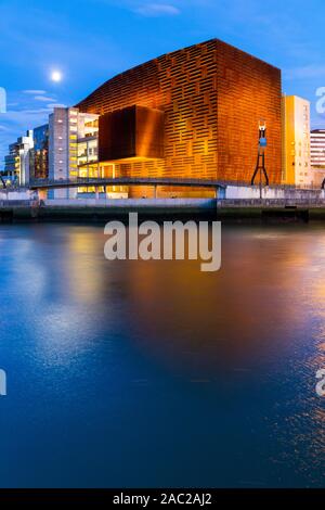 Le Palais Euskalduna, Nervion, Bilbao, Biscaye, Pays Basque, Espagne, Europe Banque D'Images