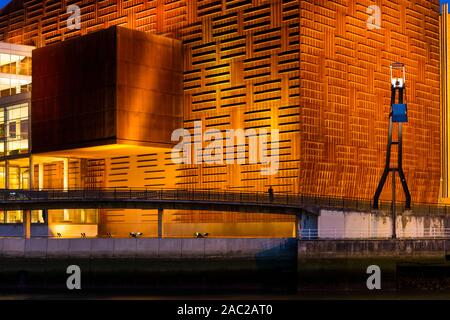 Le Palais Euskalduna, Nervion, Bilbao, Biscaye, Pays Basque, Espagne, Europe Banque D'Images