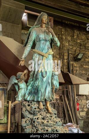 L'ancienne fonderie Marinelli, statue de la Madonna poussiéreux Banque D'Images