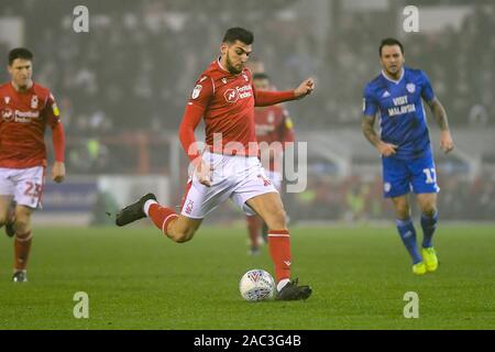 Nottingham, Royaume-Uni. 30Th Nov, 2019. Rafa Mir (14) La forêt de Nottingham tire au but au cours de la Sky Bet Championship match entre Nottingham Forest et Cardiff City à la masse de la ville de Nottingham, le samedi 30 novembre 2019. (Crédit : Jon Hobley | MI News) photographie peut uniquement être utilisé pour les journaux et/ou magazines fins éditoriales, licence requise pour l'usage commercial Crédit : MI News & Sport /Alamy Live News Crédit : MI News & Sport /Alamy Live News Banque D'Images