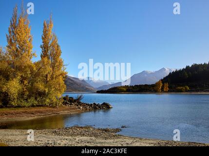 Matin sur le lac de Wanaka Promotions en automne en ile sud Nouvelle Zelande Banque D'Images