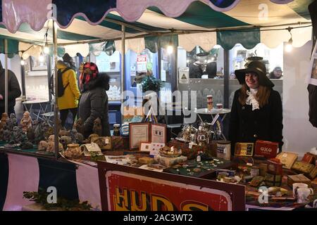 Marché de Noël, les lumières de Noël sur l'interrupteur en 2019, Princes Risborough, España Banque D'Images