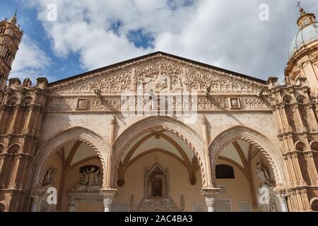 Portique sud de la cathédrale de Palerme. Palerme, Sicile, Italie. Banque D'Images