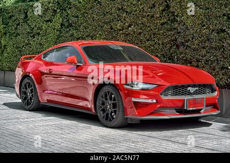 Ford Mustang GT 2019 American muscle car en rouge avec les plaques de numéro de la Thaïlande Banque D'Images