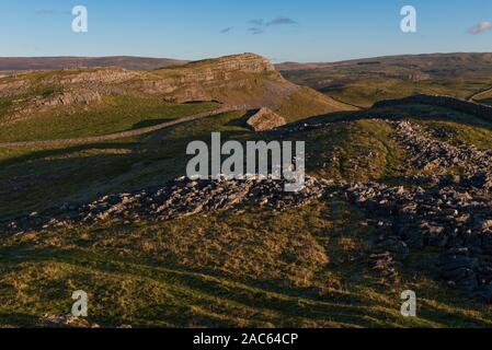 Smearsett de Scar cicatrice Pot près de Lowick Green dans le Yorkshire Dales Banque D'Images