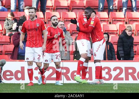 Londres, Royaume-Uni. 30Th Nov, 2019. Au cours de l'EFL Sky Bet match de championnat entre Charlton Athletic et Sheffield Wednesday à La Vallée, Londres, Angleterre le 30 novembre 2019. Photo de Ken d'Étincelles. Usage éditorial uniquement, licence requise pour un usage commercial. Aucune utilisation de pari, de jeux ou d'un seul club/ligue/dvd publications. Credit : UK Sports Photos Ltd/Alamy Live News Banque D'Images