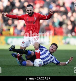 Londres, Royaume-Uni. 30Th Nov, 2019. Au cours de l'EFL Sky Bet match de championnat entre Charlton Athletic et Sheffield Wednesday à La Vallée, Londres, Angleterre le 30 novembre 2019. Photo de Ken d'Étincelles. Usage éditorial uniquement, licence requise pour un usage commercial. Aucune utilisation de pari, de jeux ou d'un seul club/ligue/dvd publications. Credit : UK Sports Photos Ltd/Alamy Live News Banque D'Images