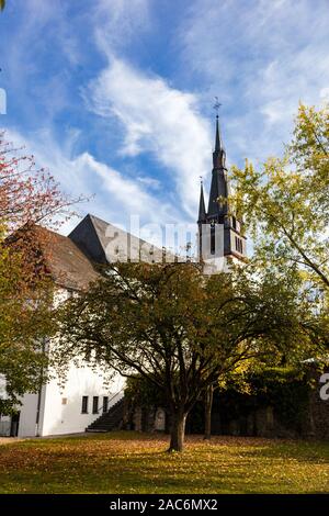 L'église paroissiale de Saint Pierre et Paul dans Marktflecken Villmar Banque D'Images