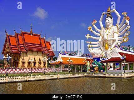 Kuan-Yin auch Guanyin, mehrarmige Goettin chinesische (Madonna) auf Koh Samui, Thaïlande Banque D'Images