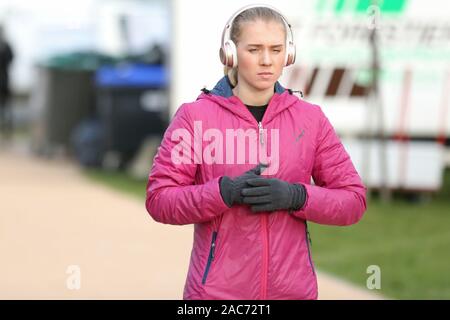 Toulouse, France . 06Th Nov, 2019. Iuliia Kaplina pour la Russie avant la finale des femmes de l'Escalade Sports Tournoi de Qualification Olympique de combiné à Toulouse, France (Photo crédit : Mickael Chavet/Alamy Live News Banque D'Images