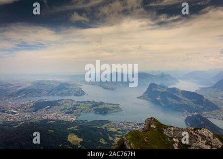 Le lac de Lucerne vue depuis le sommet du mont Pilatus, Suisse Banque D'Images
