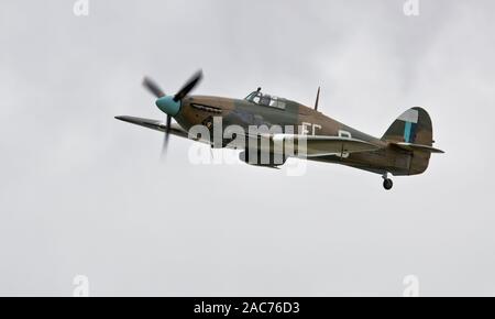 Battle of Britain Memorial Flight Hawker Hurricane Mk IIC PZ865 airborne au Royal International Air Tattoo 2019 Banque D'Images