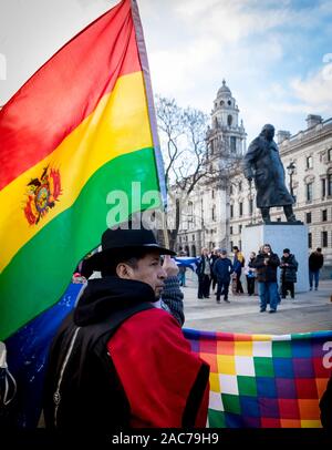 Le 30 novembre 2019. Westminster, London,UK. Protestation des Colombiens dans le centre de Londres, dans les mesures prises par le Gouvernement colombien en Amérique du Sud Banque D'Images