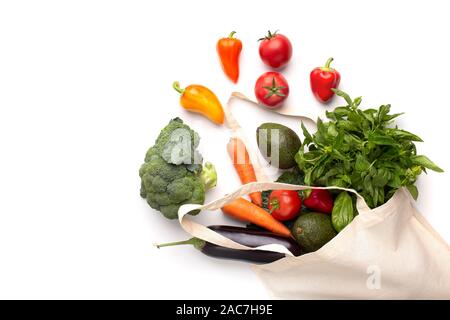 Les légumes bio de Couleur sac shopping en coton Banque D'Images