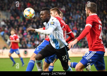 Munich, Allemagne. 06Th Nov, 2019. Prince Osei OWUSU (TSV Munich 1860) sur le ballon, l'action, les duels. Soccer 3. Liga, 17.-Loire, journée-TSV Munich 1860 2-3, sur 01.12.2019. Alpenbauer Sportpark Unterhaching, DFL RÈGLEMENT INTERDIT TOUTE UTILISATION DE PHOTOGRAPHIE COMME DES SÉQUENCES D'IMAGES ET/OU QUASI VIDÉO. Utilisation dans le monde entier | Credit : dpa/Alamy Live News Banque D'Images