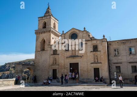 Eglise de Saint Pierre le Dodici lune (Chiesa di San Pietro le Dodici lune) sur la Piazza San Pietro le Dodici Lune, quartier de sassi de Matera, Basilicate région, le sud de l'Italie Banque D'Images