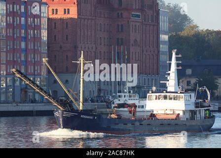 Bateau à voile à Nordanvind industrielle hors de Danvik à Stockholm, Suède Banque D'Images