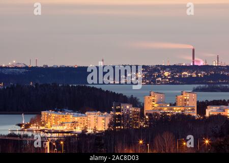 Vue sur Hägernäs avec Lidingö et Stockholm dans l'arrière-plan d'Ullnatippen à côté Arninge, Suède Banque D'Images