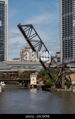 Kinzie Street Railroad Bridge (Chicago et North Western Railroad Bridge), Chicago River, Chicago, États-Unis Banque D'Images