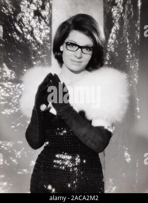 Nana Mouskouri, griechische Sängerin, Deutschland 1960 frühe er Jahre. La chanteuse grecque Nana Mouskouri, l'Allemagne au début des années 60. Banque D'Images