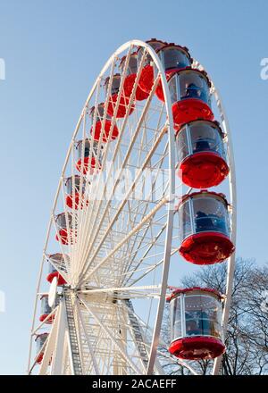 Grande Roue fairground ride. Marché de Noël d'Édimbourg et juste. L'Ecosse Banque D'Images