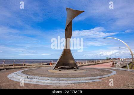 Abri du vent tournant sur la plage sud de Blackpool Lancashire UK Banque D'Images