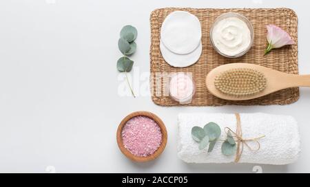 Zéro déchets accessoires Spa avec soins cosmétiques bio pour le corps et le traitement Banque D'Images