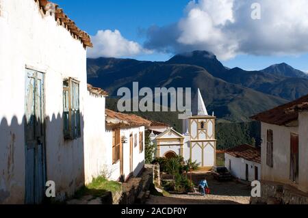 Église de Los Nevados village de cordillère des Andes de l'état de Mérida au Venezuela. Los Nevados, est une ville fondée en 1591, située dans la Sierra Nevada Nation Banque D'Images