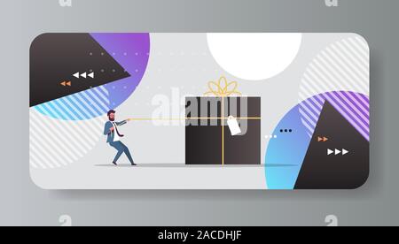 Businessman pulling grande boîte-cadeau avec tag nouvel an vacances d'hiver noël concept célébration pleine longueur horizontale télévision vector illustration Illustration de Vecteur