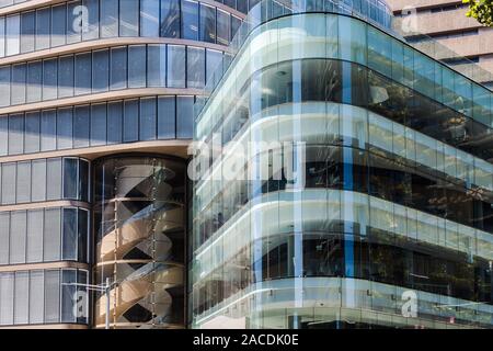 Le encassed verre UTS Bâtiment Central possède de nombreuses caractéristiques de conception uniques. Conçu par FJMT architectes australien, il dispose d'un niveau 10 korbach Banque D'Images