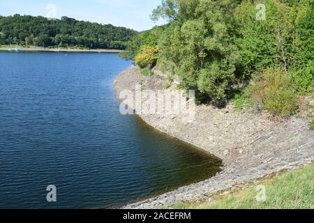 Rursee dans le nord de l'Eifel Banque D'Images